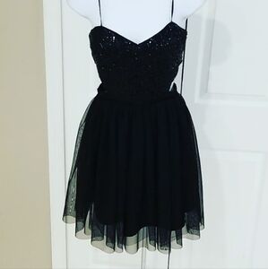 FOREVER 21 Black Sequin Mini  Cut-Out Dress Size Junior L NWOT